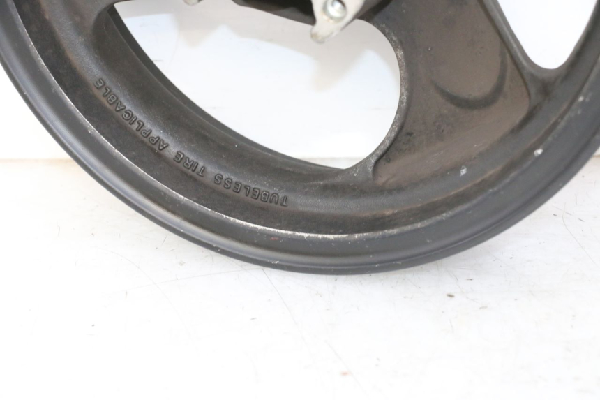 photo de FRONT WHEEL RIM KYMCO AGILITY 4T 50 (2005 - 2018) - Fixing points details