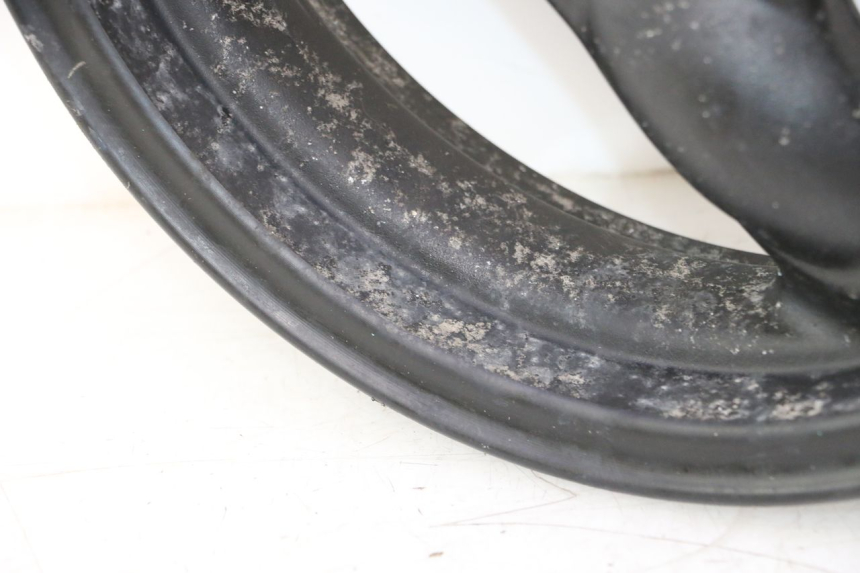 photo de FRONT WHEEL RIM KYMCO AGILITY 4T 50 (2005 - 2018) - Zoom on usage condition