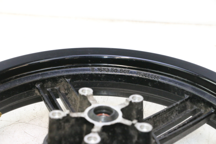 photo de FRONT RIM KYMCO AGILITY CITY 2T 50 (2008 - 2016) - Surface and material condition