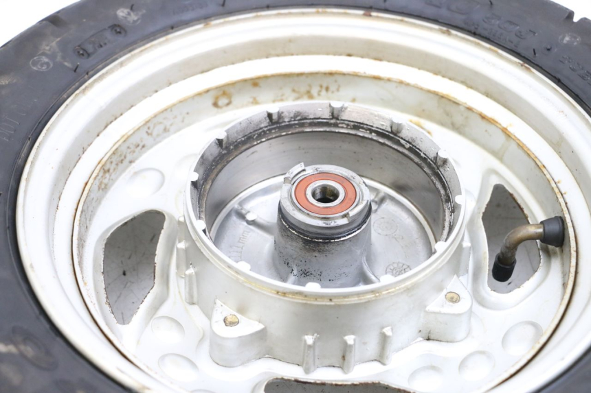 photo de FRONT RIM KYMCO AGILITY PREMIUM 50 (2007 - 2010) - Zoom on usage condition