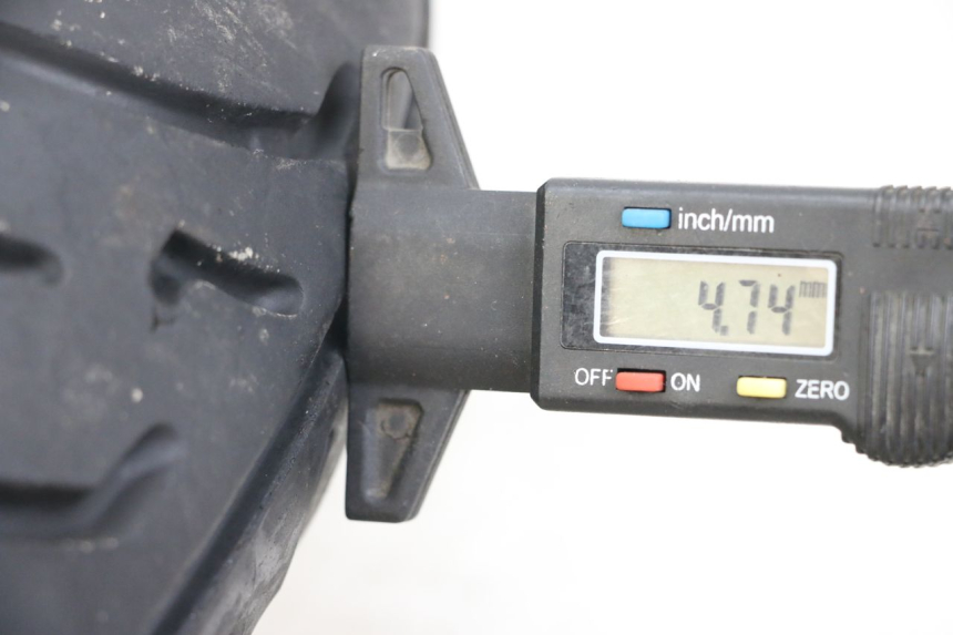 photo de Front wheel rim HYOSUNG GV AQUILA 125 (2000 - 2009) - Alternative perspective