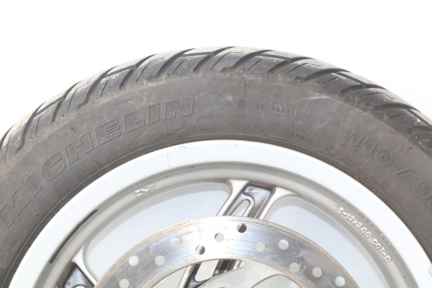 photo de FRONT RIM APRILIA ATLANTIC 125 (2003 - 2009) - High-resolution close-up