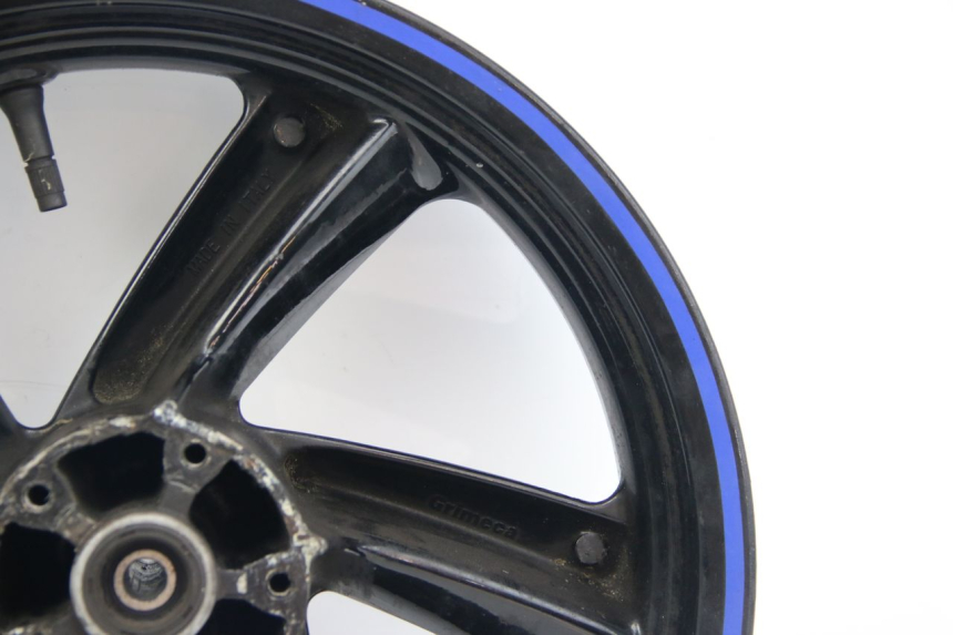 photo de FRONT WHEEL APRILIA ATLANTIC 500 (2002 - 2003) - Additional view of the item
