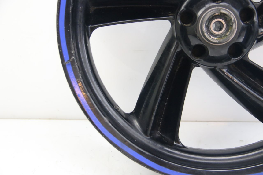 photo de FRONT WHEEL APRILIA ATLANTIC 500 (2002 - 2003) - Alternative perspective