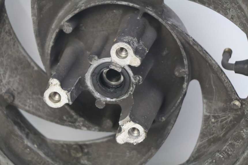 photo de FRONT WHEEL RIM HONDA BALI EX 100 (1996 - 2000) - Technical close-up