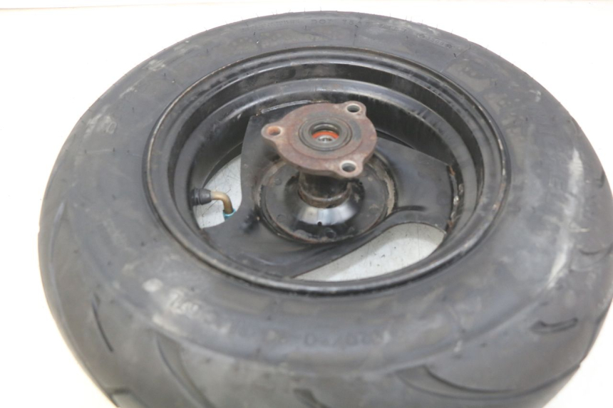 photo de FRONT WHEEL PGO BIG MAX 50 (2001 - 2009) - Fixing points details