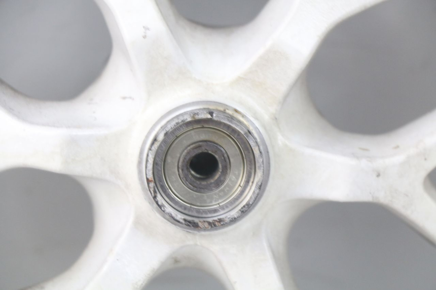 photo de FRONT WHEEL RIM MBK BOOSTER SPIRIT 50 (2004 - 2017) - Zoom on usage condition