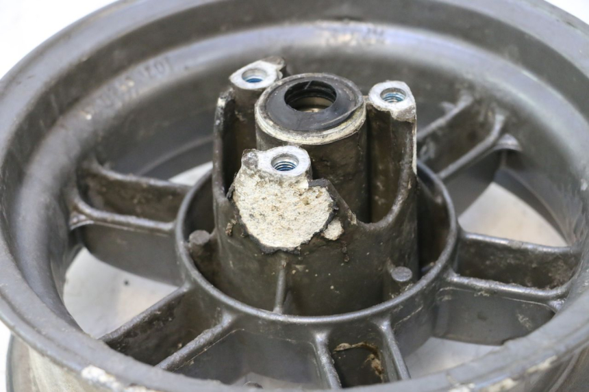 photo de FRONT RIM MBK BOOSTER SPIRIT 50 (1996 - 1999) - Detailed visual inspection