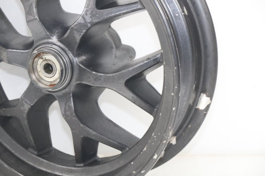 photo de FRONT RIM MBK BOOSTER SPIRIT NAKED 50 (2004 - 2017) - Fixing points details