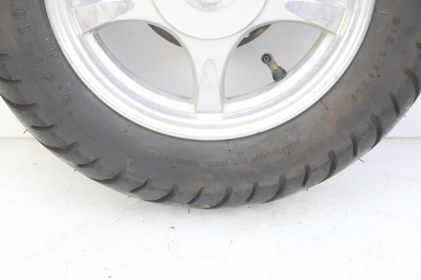 photo de FRONT WHEEL RIM BAOTIAN BT 49 QT-9 50 (2006 - 2010) - Technical close-up