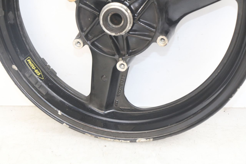 photo de FRONT WHEEL RIM HONDA CBR F SC25 1000 (1989 - 1992) - Distinctive features