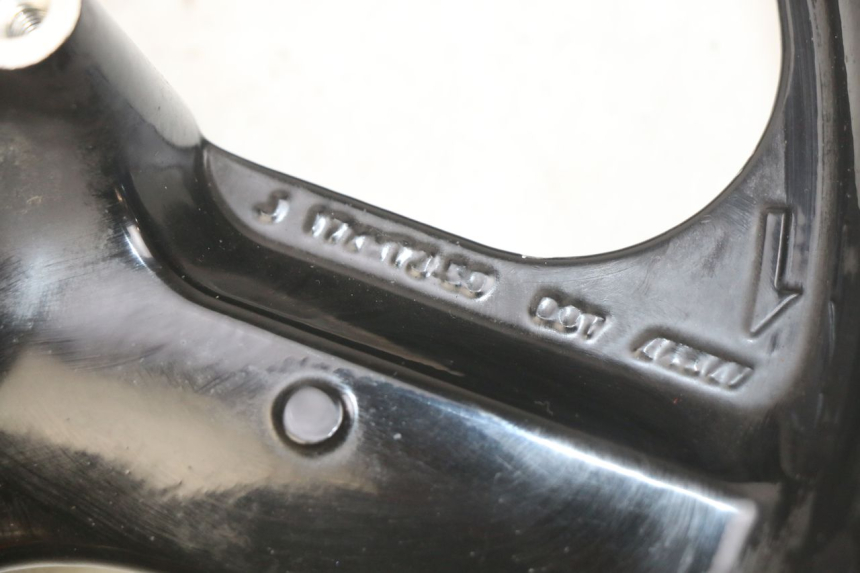 photo de FRONT WHEEL RIM HONDA CBR F SC25 1000 (1989 - 1992) - Zoom on usage condition