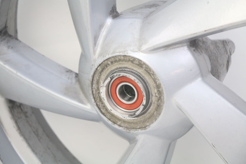 photo de FRONT WHEEL RIM PEUGEOT CITYSTAR 125 (2011 - 2017) - Surface and material condition