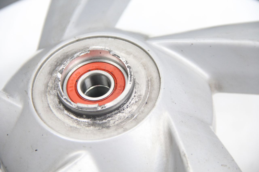 photo de FRONT WHEEL PEUGEOT CITYSTAR 50 (2013 - 2017) - Technical close-up