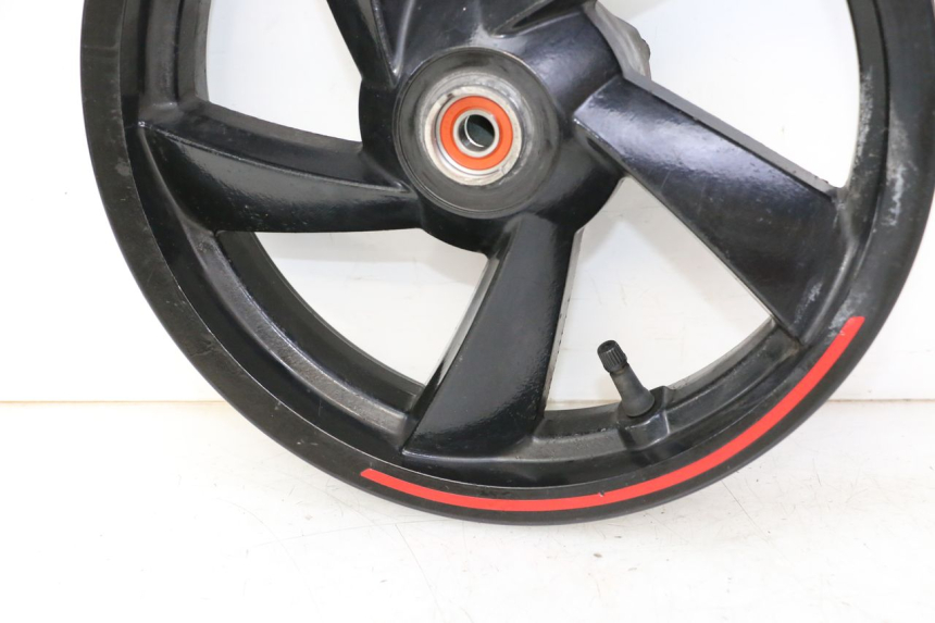 photo de FRONT WHEEL PEUGEOT CITYSTAR 50 (2013 - 2017) - Fixing points details