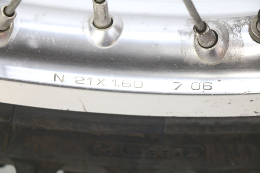 photo de FRONT WHEEL RIM HONDA CRF CR-F 450 (2005 - 2008) - Technical close-up