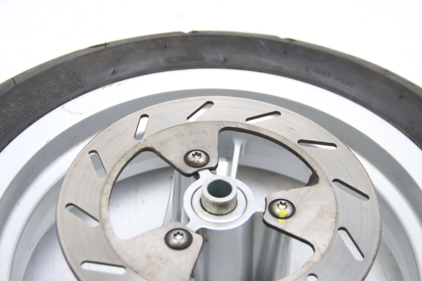 photo de FRONT WHEEL RIM PEUGEOT E-VIVACITY 1 (2012 - 2018) - Alternative perspective