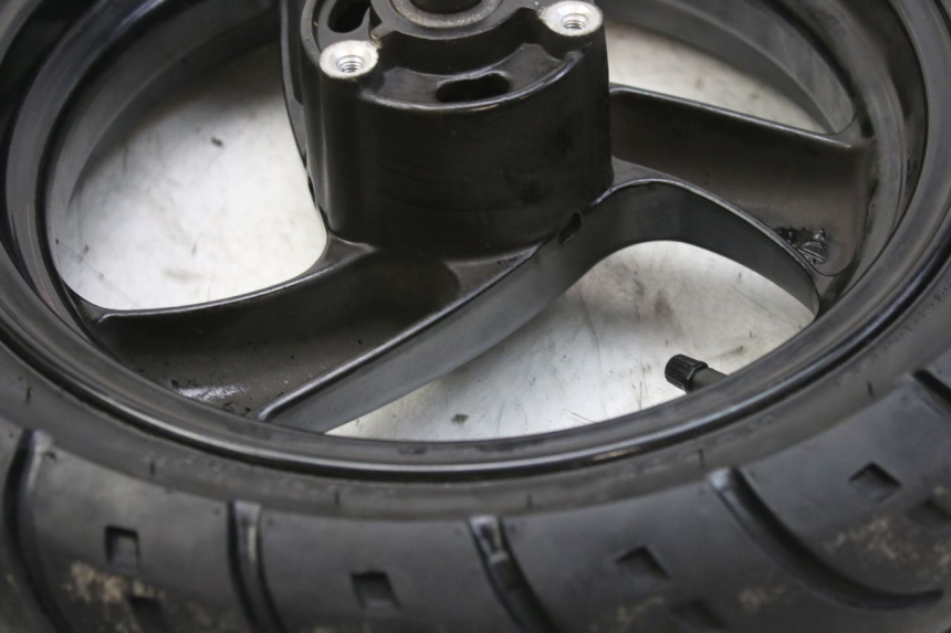 photo de FRONT WHEEL RIM PEUGEOT ELYSTAR 50 (2002 - 2014) - Surface and material condition