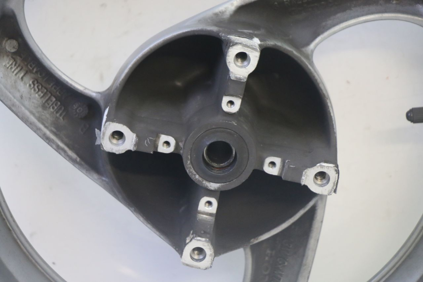 photo de FRONT WHEEL RIM HONDA FES S-WING SWING ABS 125 (2007 - 2015) - Checked used part