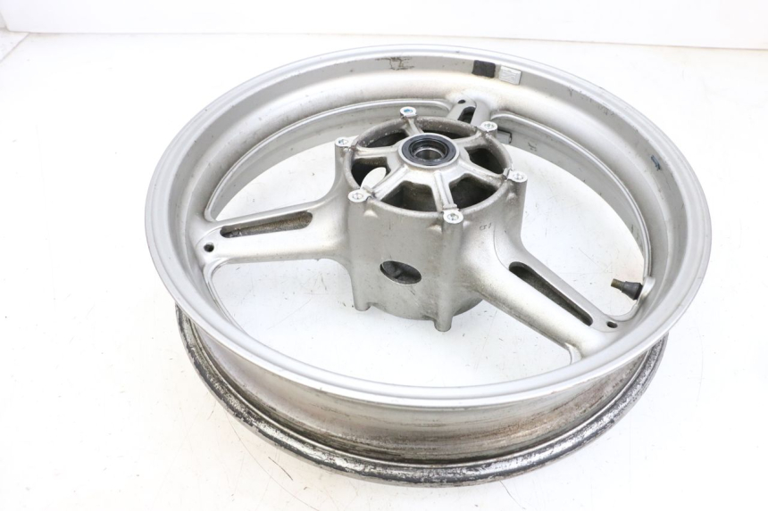 photo de FRONT WHEEL RIM YAMAHA FJR ABS 1300 (2006 - 2012) - Fixing points details