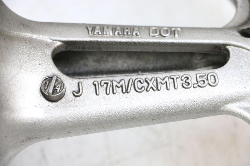 photo de FRONT WHEEL RIM YAMAHA FJR ABS 1300 (2006 - 2012) - Zoom on usage condition