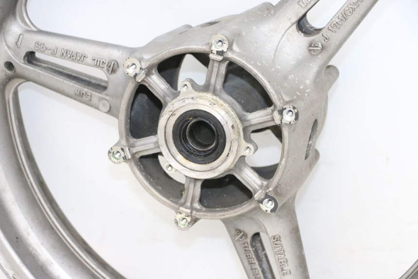 photo de FRONT WHEEL RIM YAMAHA FJR ABS 1300 (2006 - 2012) - Distinctive features