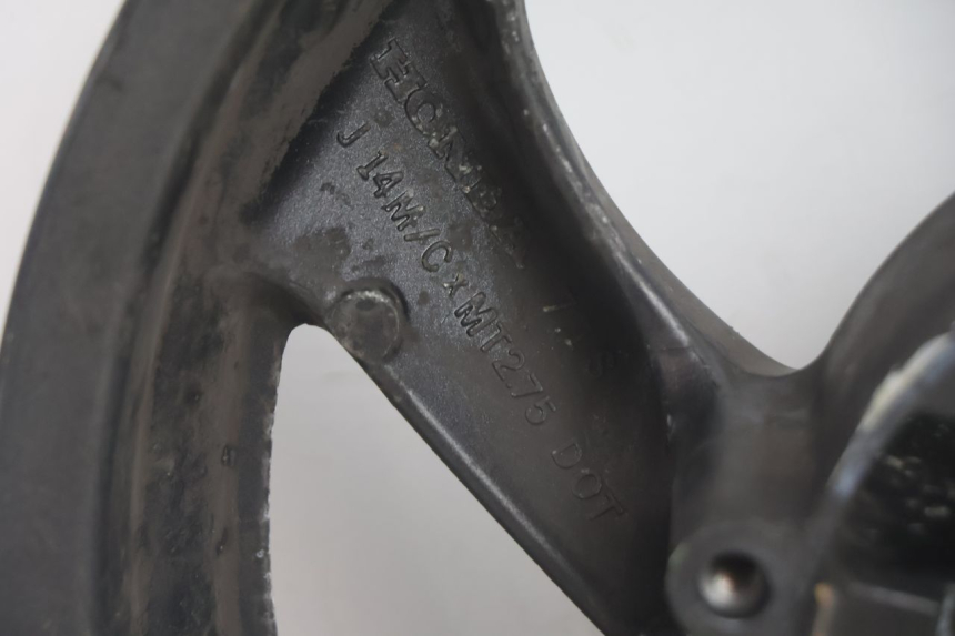 photo de FRONT RIM HONDA FJS SILVER WING SILVERWING 400 (2005 - 2008) - Distinctive features