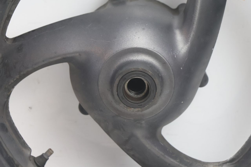 photo de FRONT RIM HONDA FJS SILVER WING SILVERWING 400 (2005 - 2008) - Alternative perspective