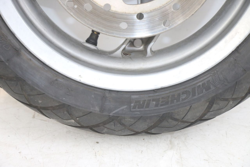 photo de FRONT WHEEL PIAGGIO FLY 125 (2005 - 2012) - High-resolution close-up