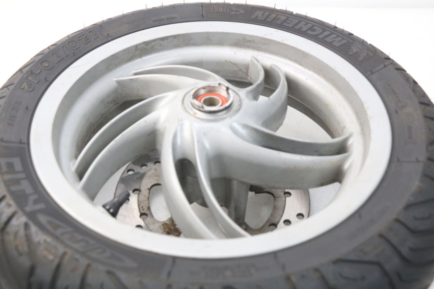 photo de FRONT RIM PIAGGIO FLY IE 125 (2012 - 2017) - Surface and material condition