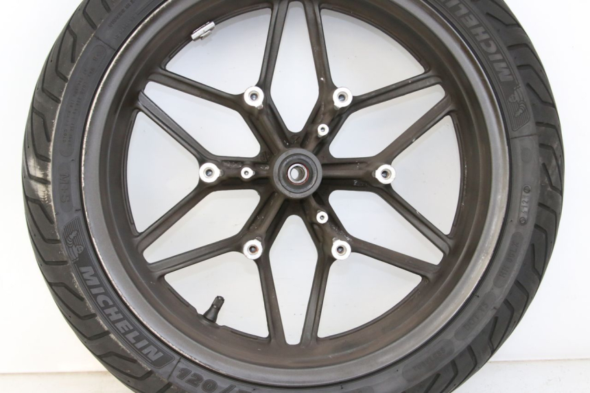 photo de FRONT WHEEL RIM HONDA FORZA 125 (2015 - 2016) - Markings and original references