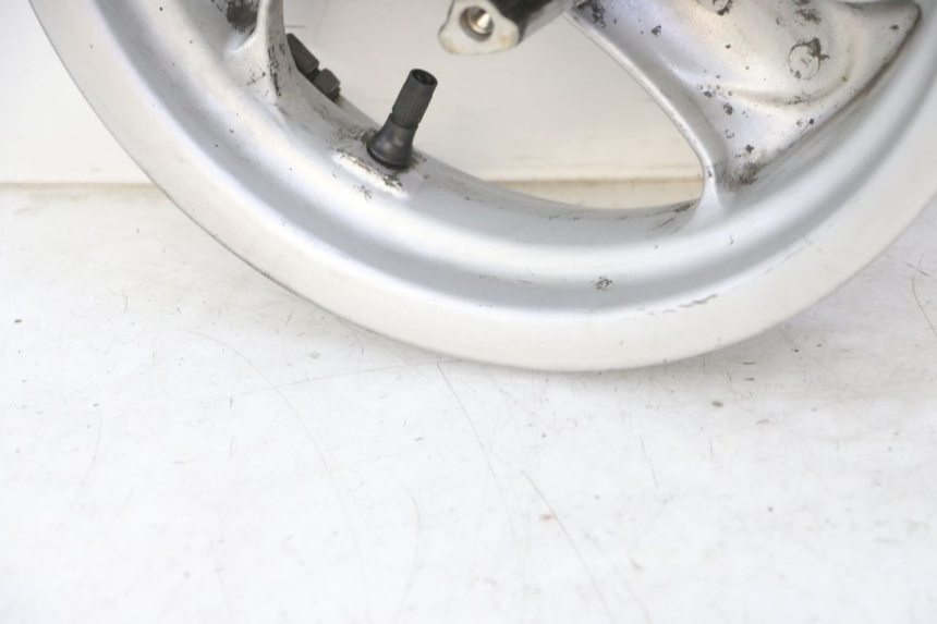 photo de FRONT RIM KYMCO GRAND DINK 125 (2008 - 2014) - Zoom on usage condition