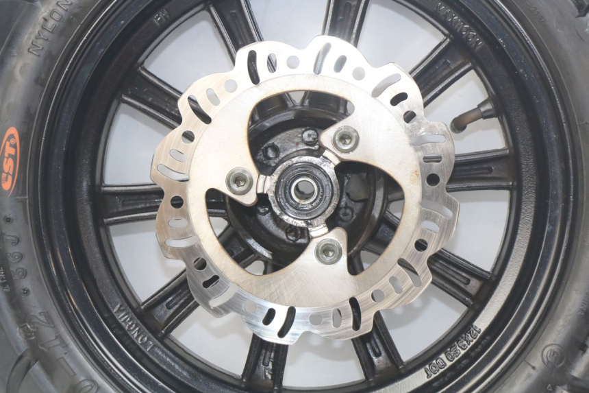 photo de FRONT WHEEL RIM TNT MOTOR GRIDO 2T 50 (2010 - 2019) - High-resolution close-up