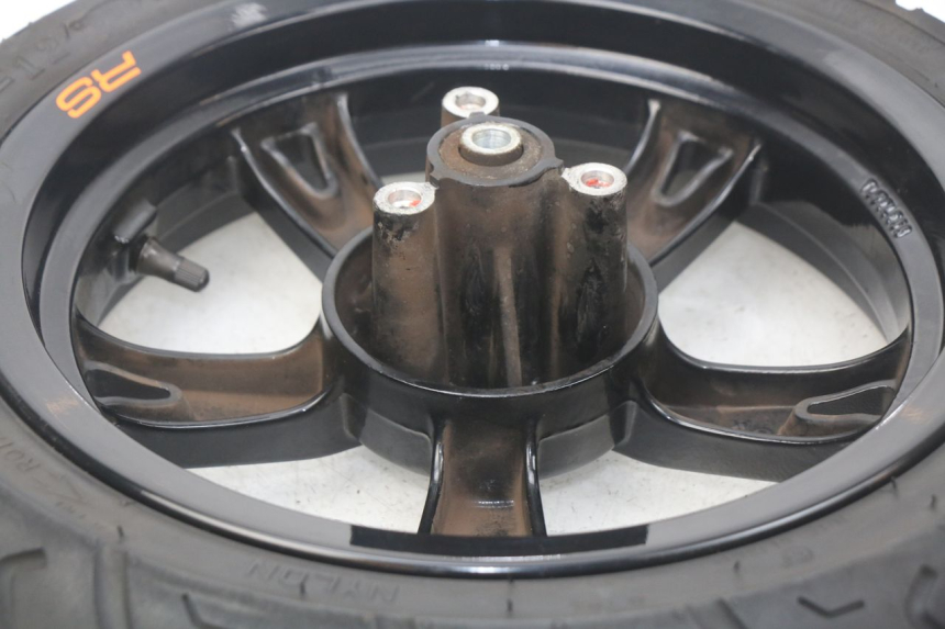 photo de FRONT WHEEL RIM PEUGEOT KISBEE 2T 50 (2010 - 2017) - Zoom on usage condition