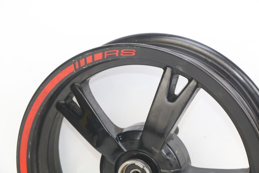 photo de FRONT WHEEL RIM PEUGEOT KISBEE 2T 50 (2010 - 2017) - Fixing points details