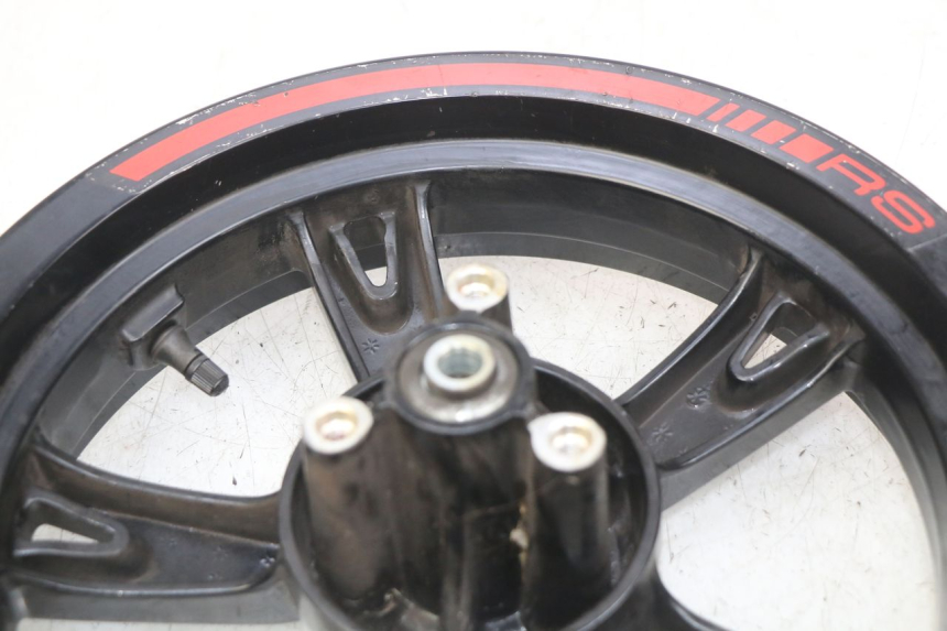 photo de FRONT WHEEL RIM PEUGEOT KISBEE 2T 50 (2010 - 2017) - Surface and material condition