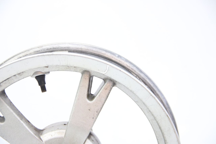 photo de FRONT WHEEL RIM PEUGEOT KISBEE 4T 50 (2018 - 2022) - Zoom on usage condition