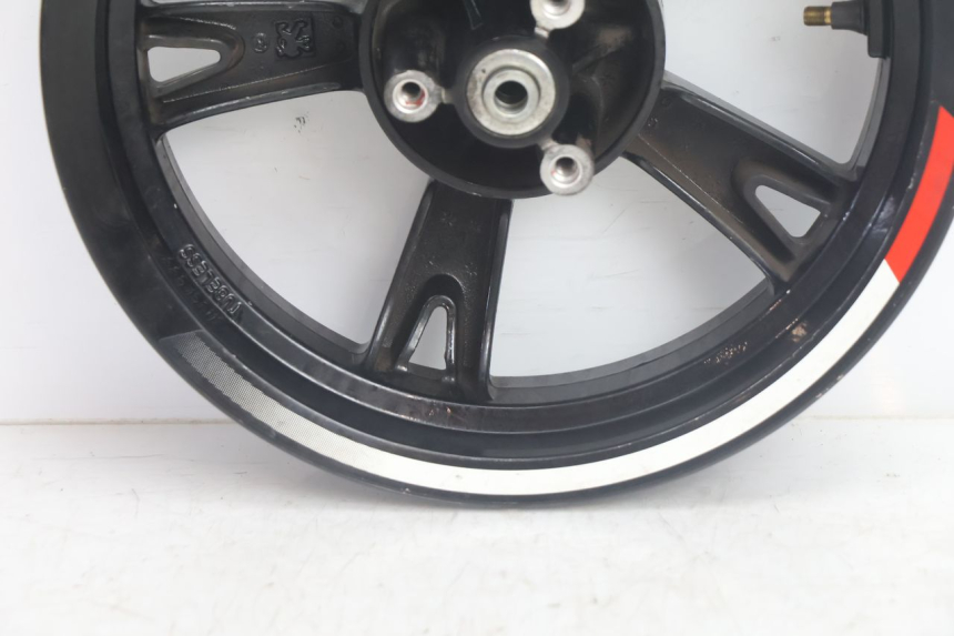 photo de FRONT WHEEL RIM PEUGEOT KISBEE 4T 50 (2018 - 2022) - Distinctive features