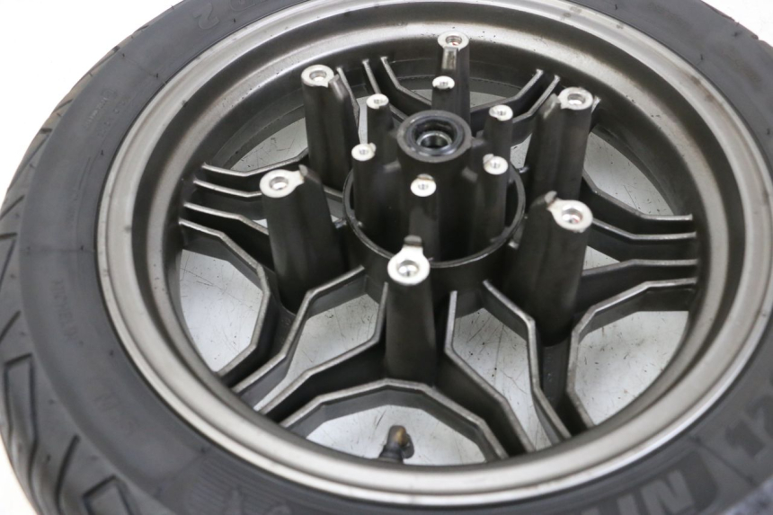 photo de FRONT WHEEL KYMCO X-TOWN XTOWN 125 (2016 - 2021) - Alternative perspective