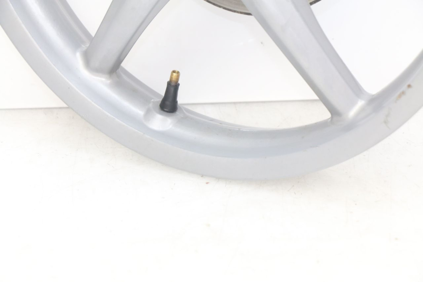 photo de FRONT WHEEL PIAGGIO LIBERTY 4T 50 (2004 - 2008) - Distinctive features