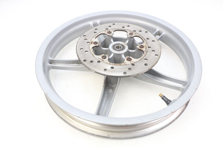 photo de FRONT WHEEL PIAGGIO LIBERTY 4T 50 (2004 - 2008) - Technical close-up