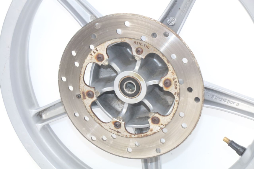 photo de FRONT WHEEL PIAGGIO LIBERTY 4T 50 (2004 - 2008) - Markings and original references