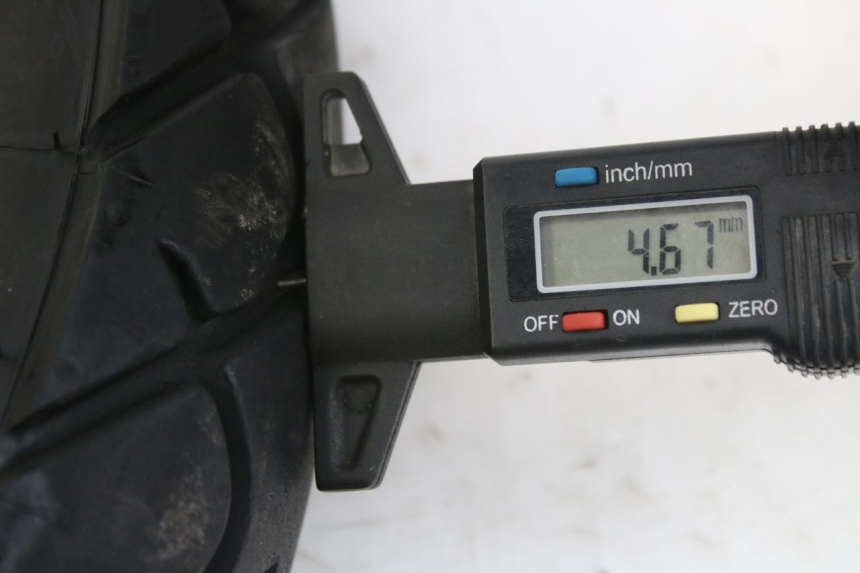 photo de FRONT WHEEL PIAGGIO LIBERTY 4T 50 (2004 - 2008) - Alternative perspective