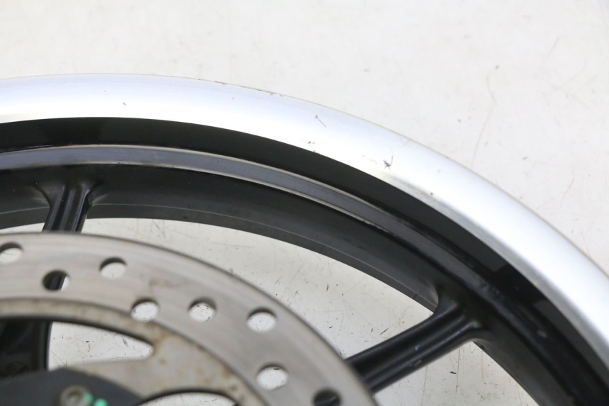 photo de FRONT WHEEL RIM PIAGGIO LIBERTY IGET 4T 50 (2015 - 2020) - Technical close-up