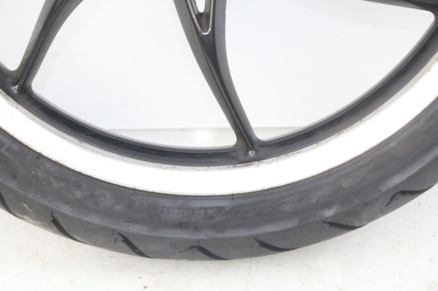 photo de FRONT WHEEL RIM PIAGGIO LIBERTY IGET S 125 (2016 - 2020) - Zoom on usage condition