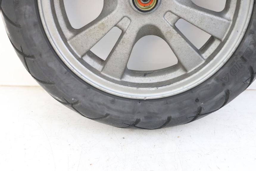 photo de FRONT WHEEL KYMCO LIKE 125 (2009 - 2016) - Fixing points details