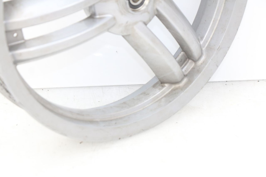 photo de FRONT WHEEL RIM PEUGEOT LUDIX 2 PRO 4T 50 (2008 - 2013) - Distinctive features