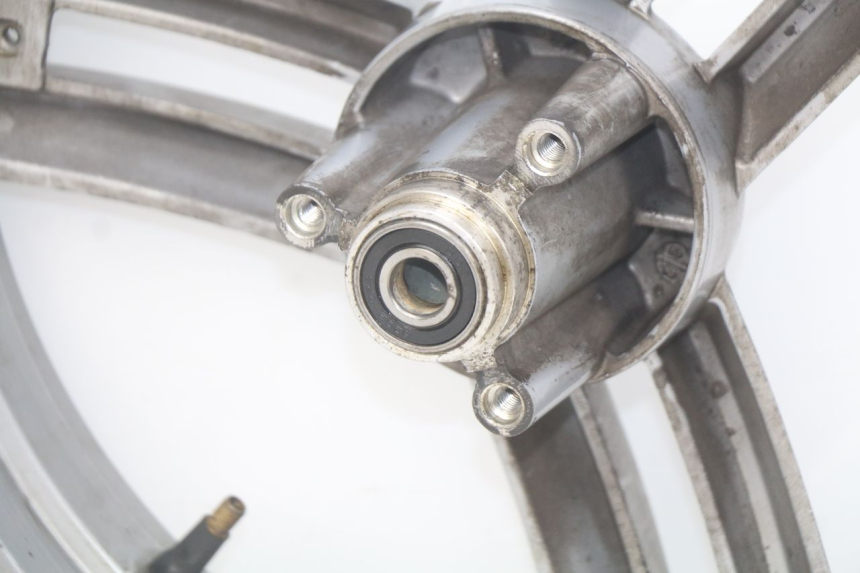 photo de FRONT WHEEL RIM PEUGEOT LUDIX 2 PRO 4T 50 (2008 - 2013) - Markings and original references