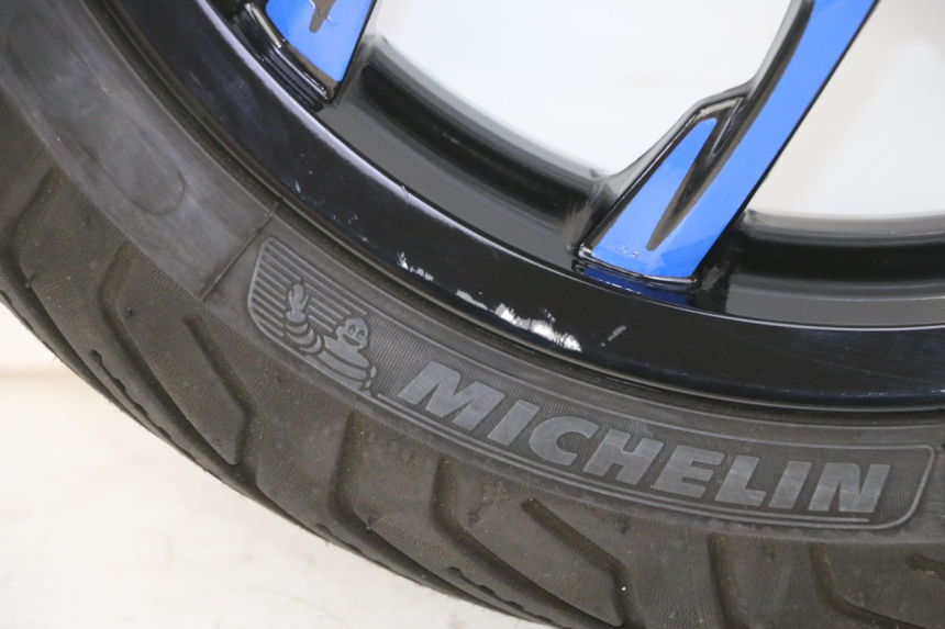 photo de FRONT RIM PIAGGIO MP3 HPE 310 (2024 - 2025) - Detailed visual inspection