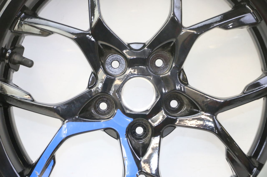 photo de FRONT RIM PIAGGIO MP3 HPE 310 (2024 - 2025) - Alternative angle